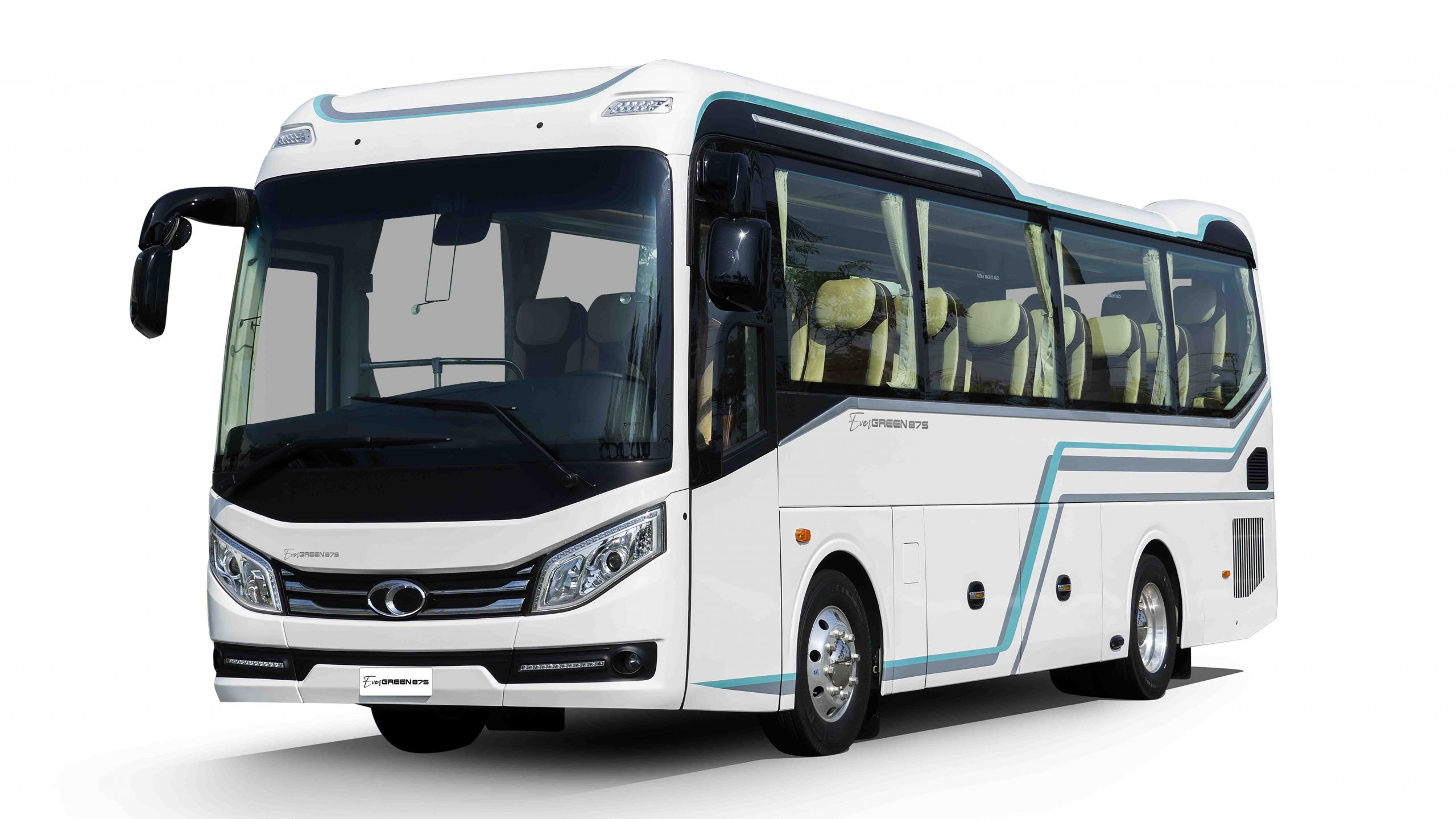 Xe 16 chỗ đời mới trên đường cao tốc